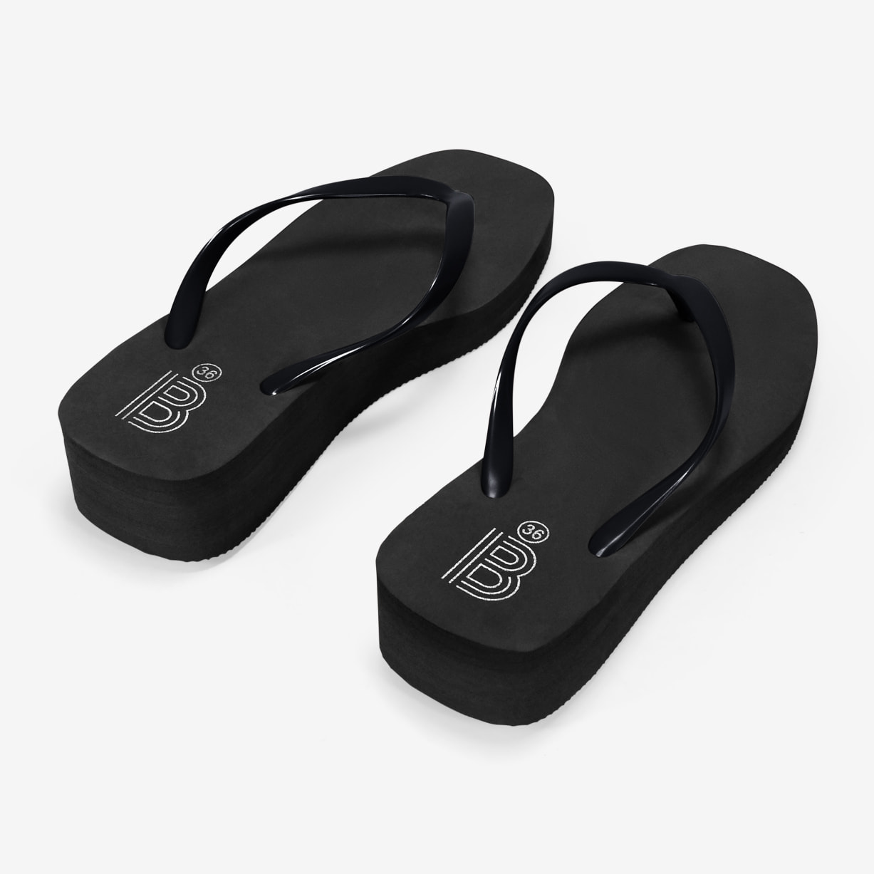 Sandalias de dedo negras con cuña