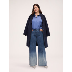 Fiorella Rubino - Blusa in raso stretch con bottoni gioiello - Azzurro
