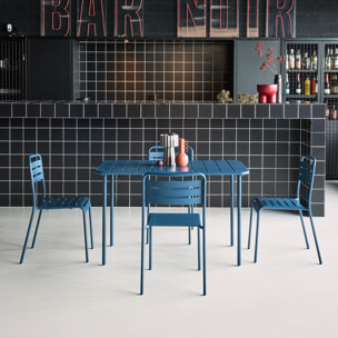 Table de jardin métal + 4 assises bleu marine en acier. Amelia. 120 x 70 x 72.5 cm