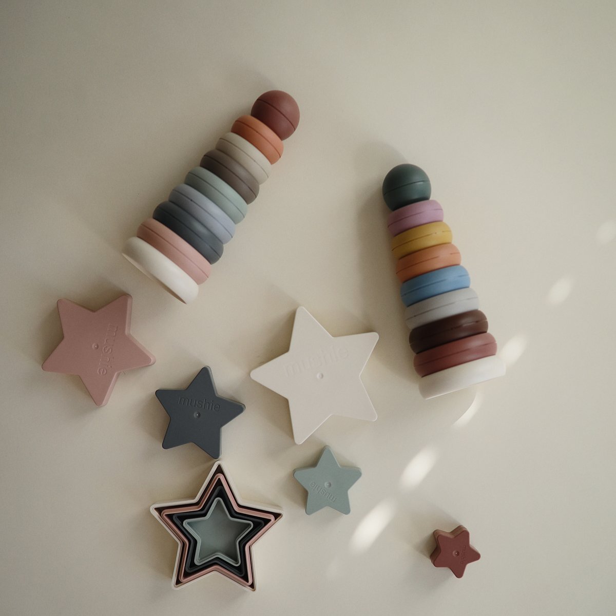 Mushie Anillos Apilables Solid