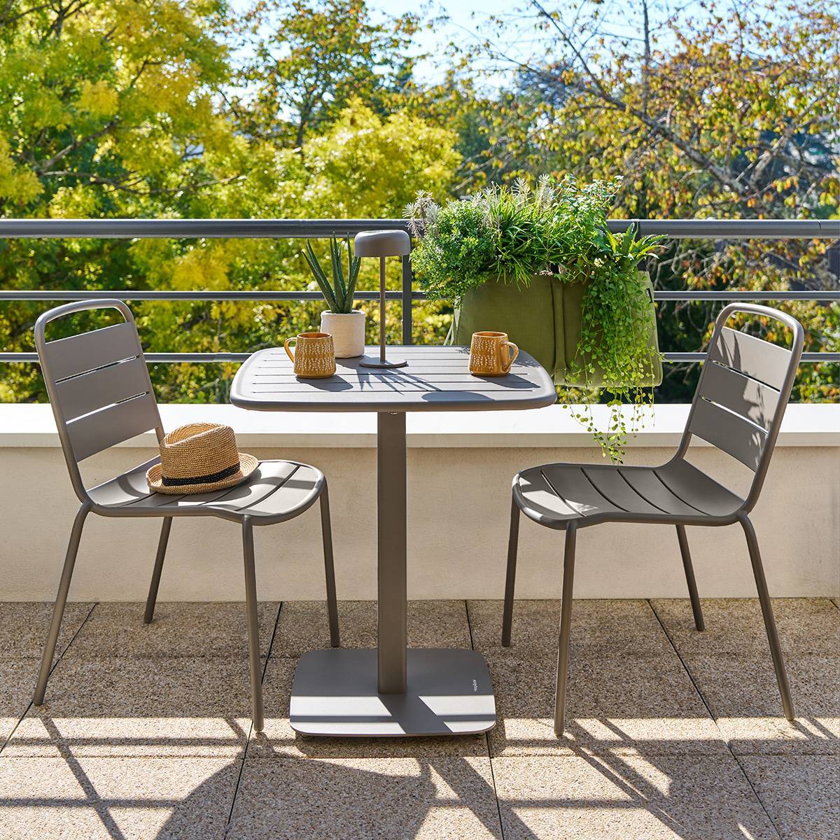 Table de jardin 2 places Alegoria 70x70cm café