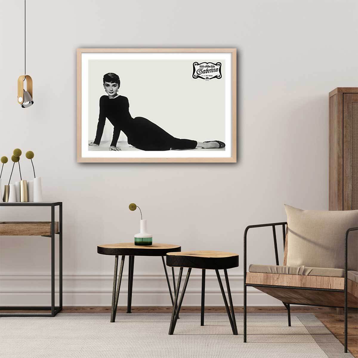 Affiche cinéma Audrey Hepburn Sabrina 1954 Affiche + cadre en bois - Chêne