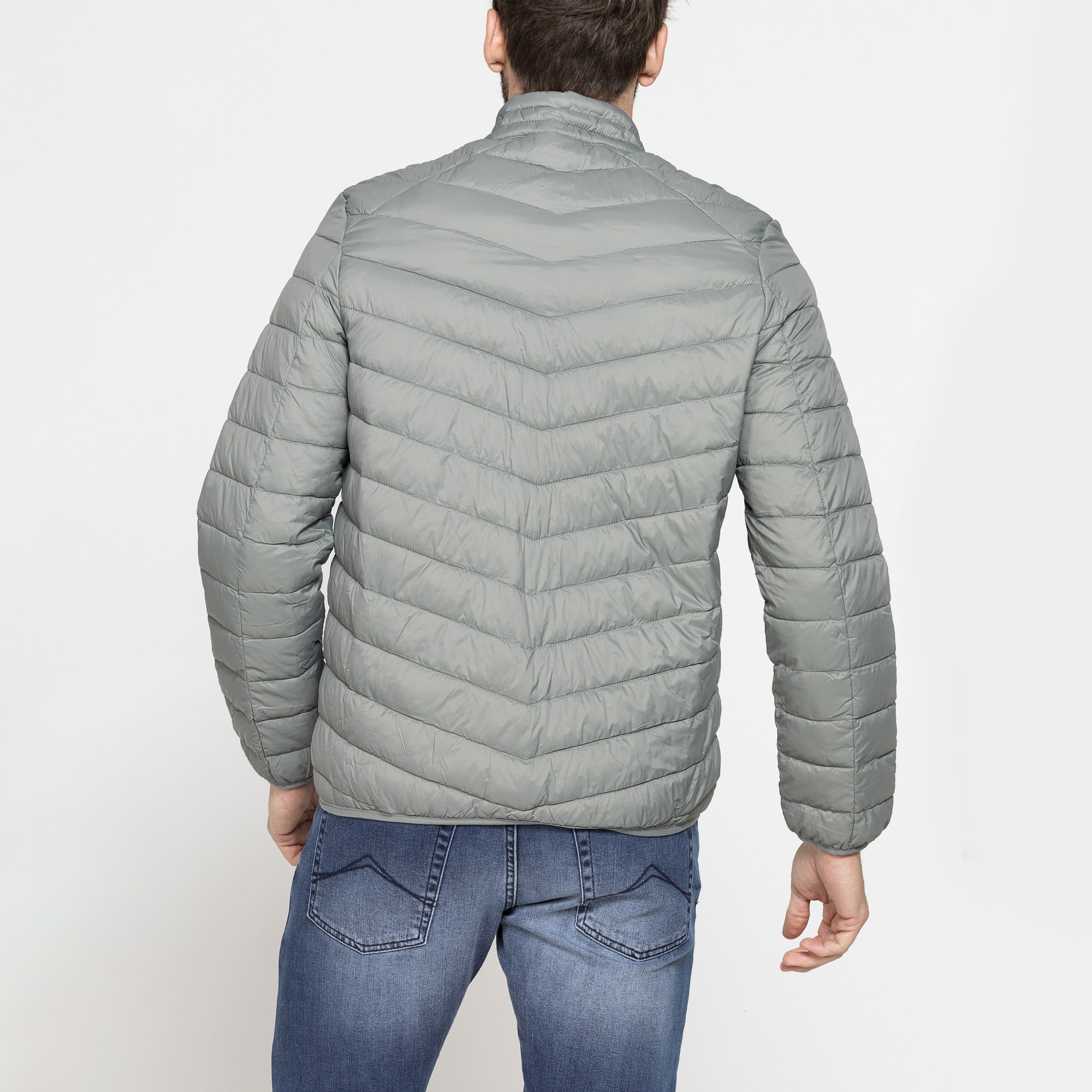 GIUBBINO MANICA LUNGA ULTRA LIGHT - TESSUTO ED IMBOTTITURA IN MATERIALE RICICLATO