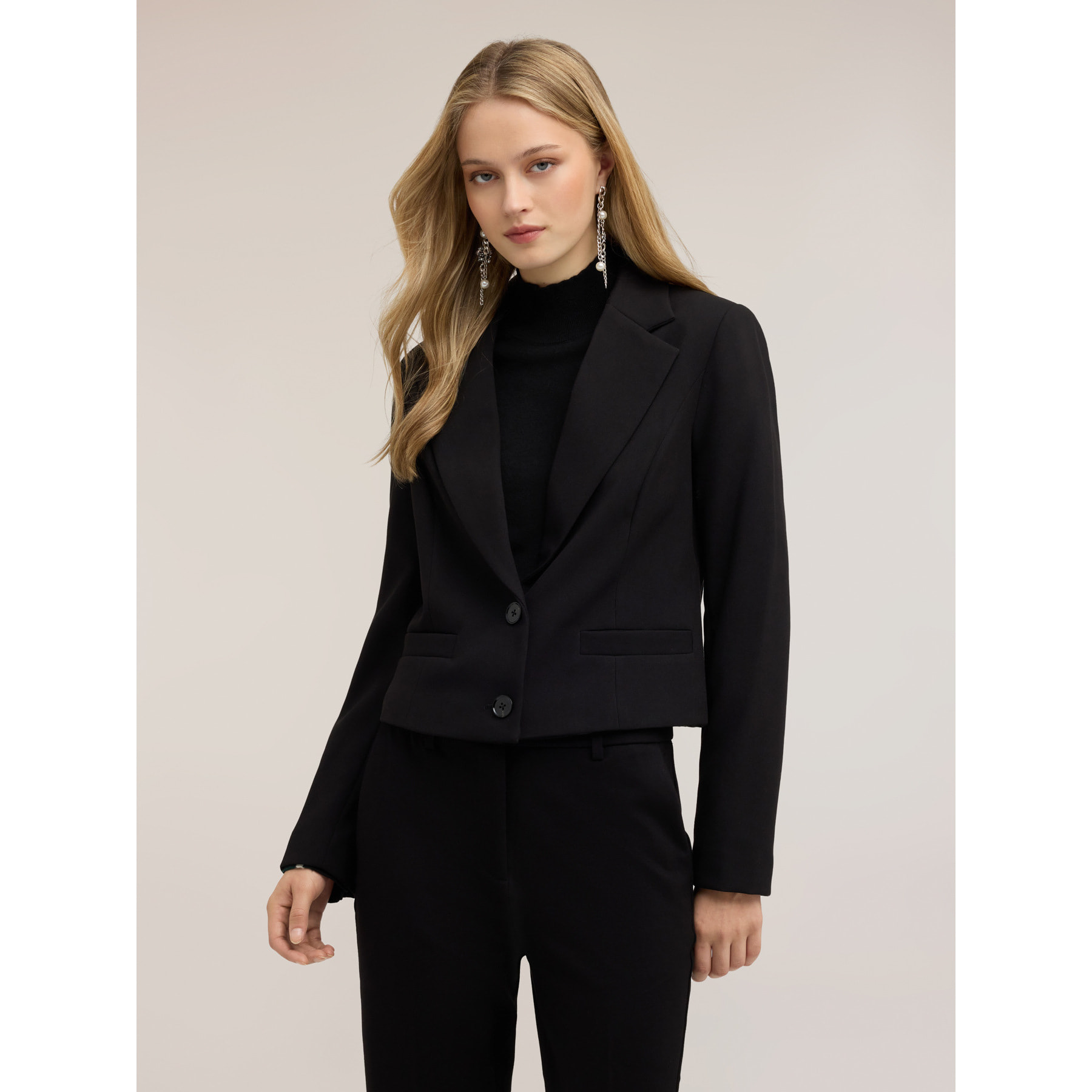 Motivi - Blazer corta con revers - Nero