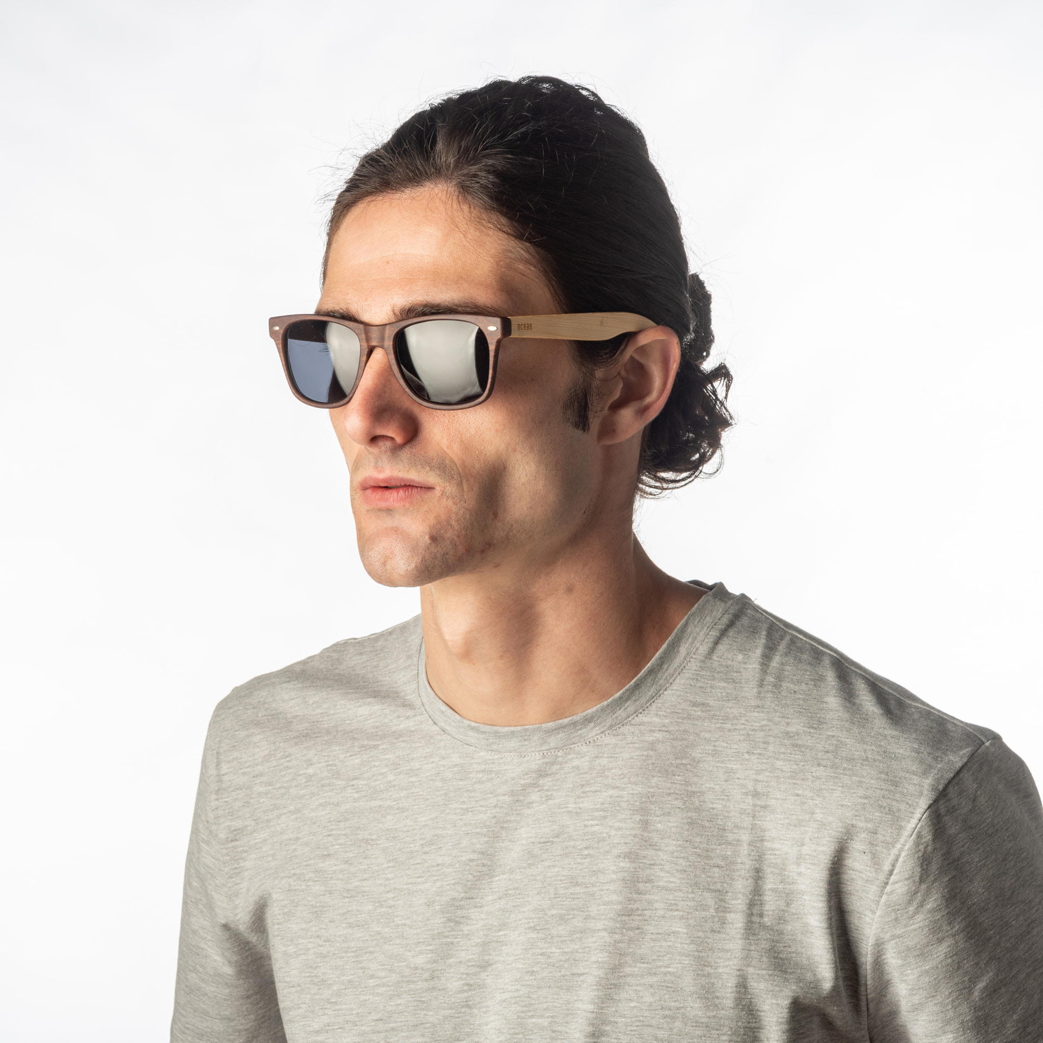 Gafas de sol OCEAN BEACH WOOD - Patillas en marrón oscuro mate y bambú y / Ahumada