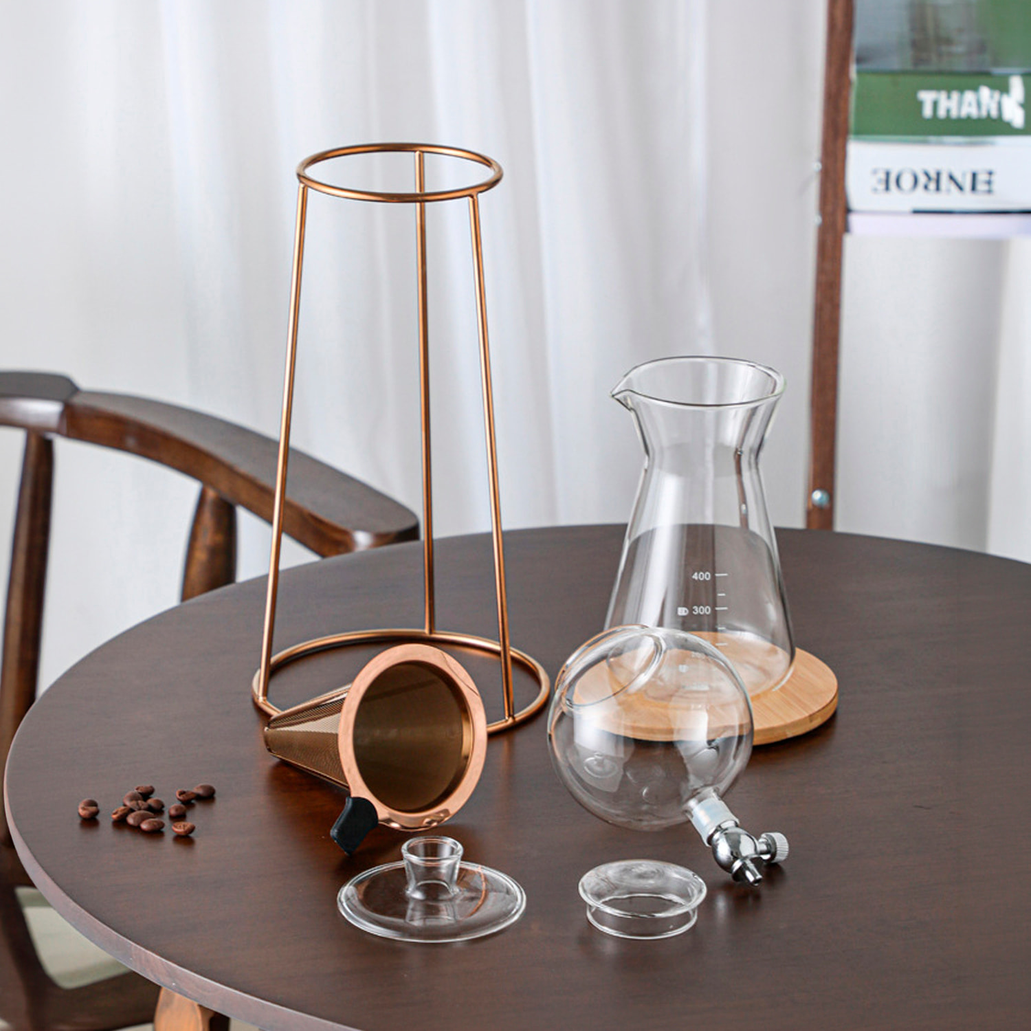 Juego de cafetera de goteo para café frío. Cuerpo de acero inoxidable y vidrio borosilicato.