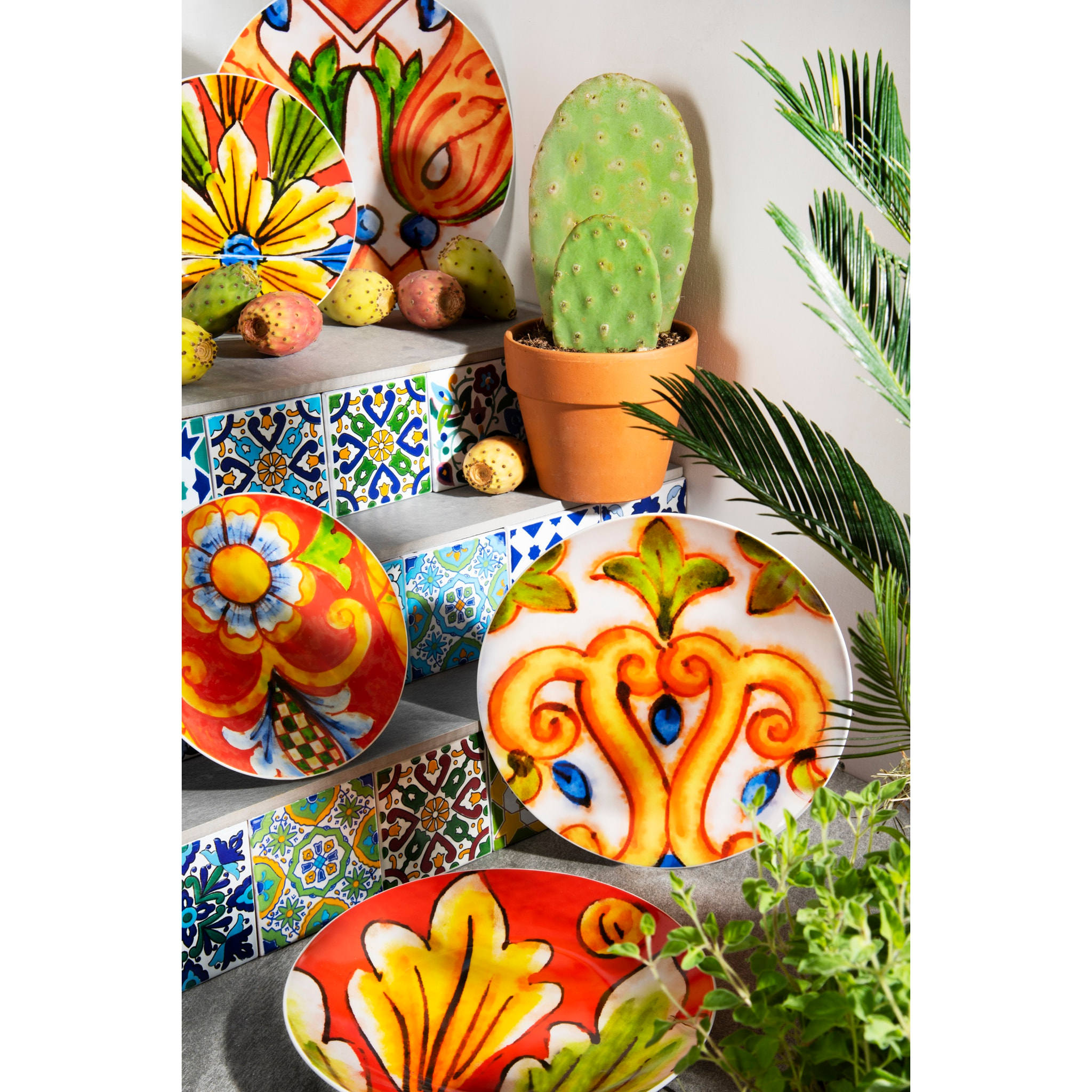 Service 18 assiettes Excelsa Caltagirone, stoneware et porcelaine, multicolore