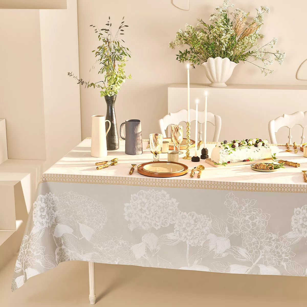 Nappe pur coton enduit motif jacquard beige Mille hortensias naturel