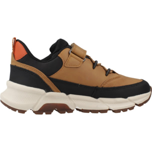Zapatillas Niño de la marca GEOX  modelo J FLEXYPER PLUS BOY MARRON