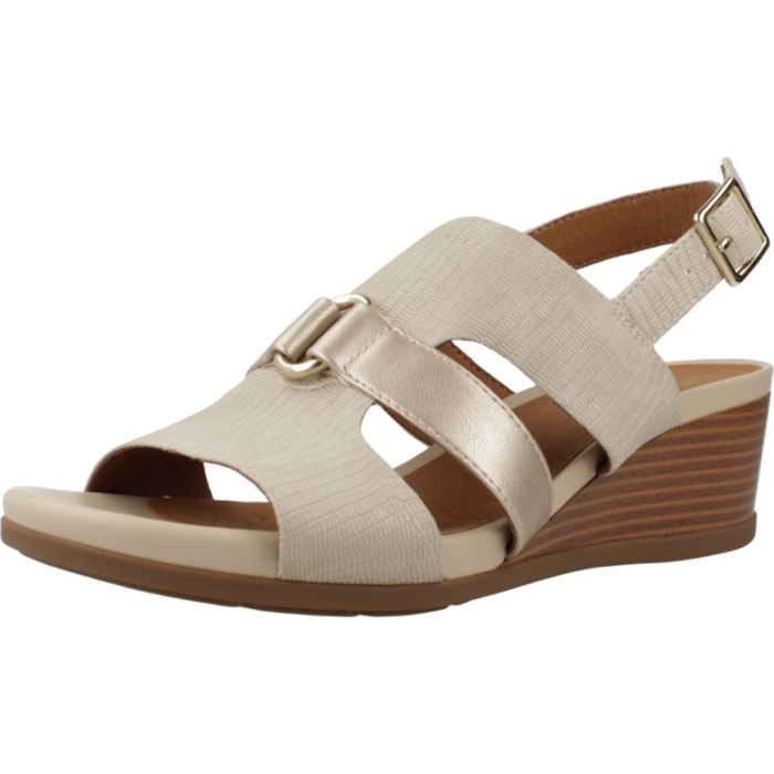 Sandalias Mujer de la marca GEOX  modelo D MARYKARMEN BEIS