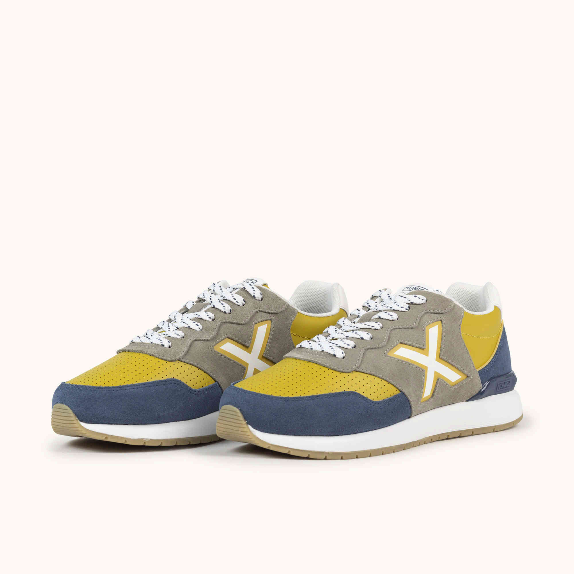 Zapatilla Retro Running en Ante Gris y Mostaza con Detalles Azules MUNICH DASH PREMIUM 278