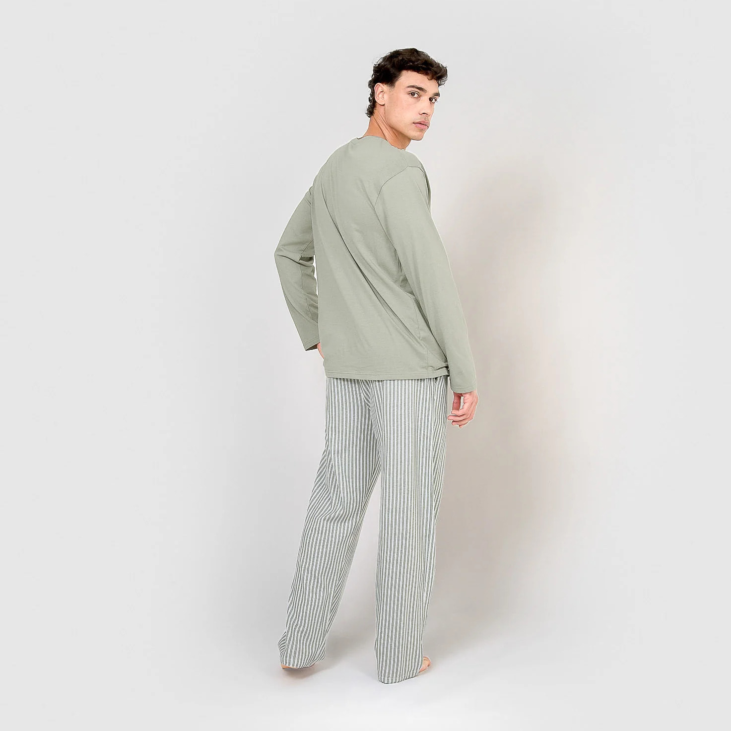 Pigiama lungo di cotone verde
