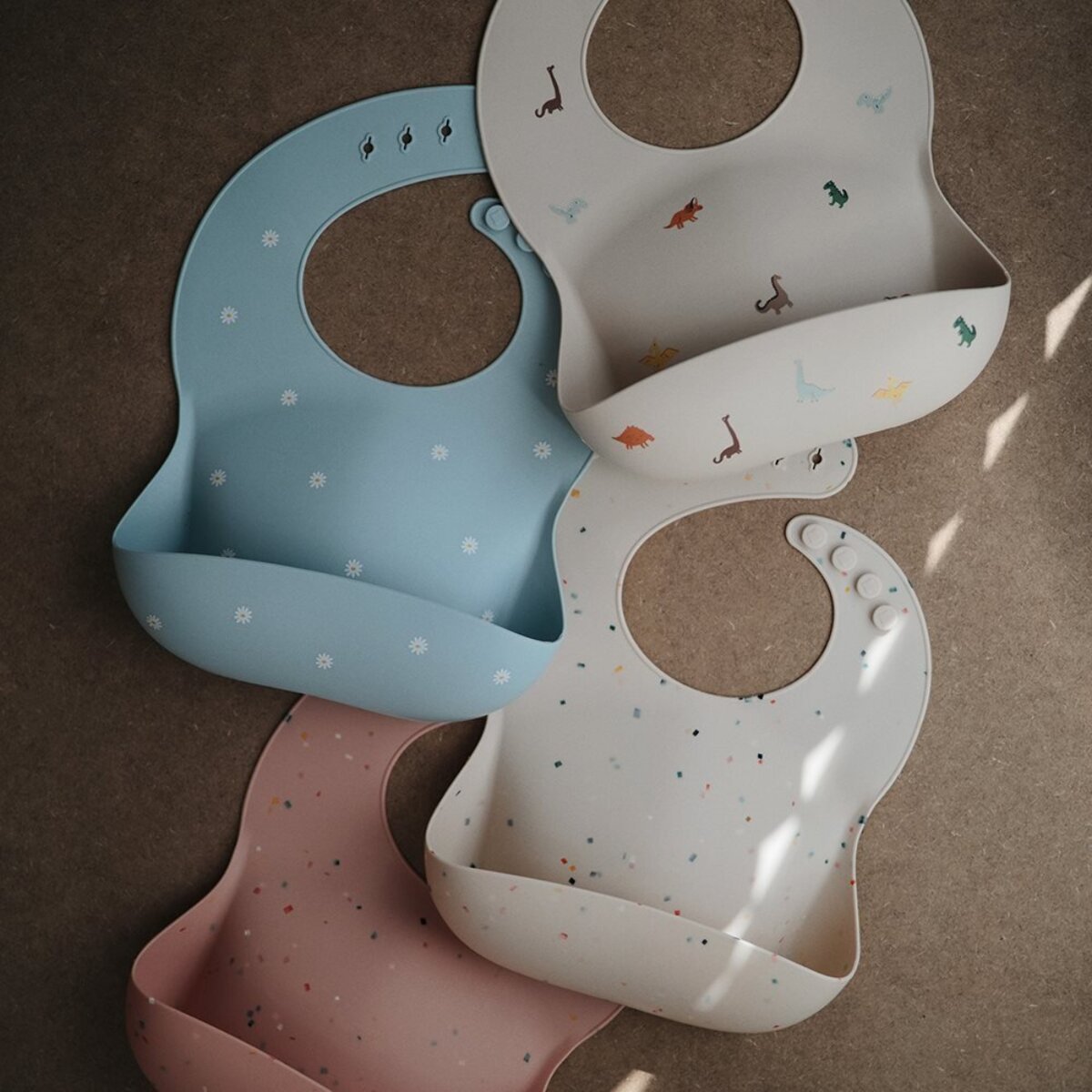 Mushie Babero Silicona Print