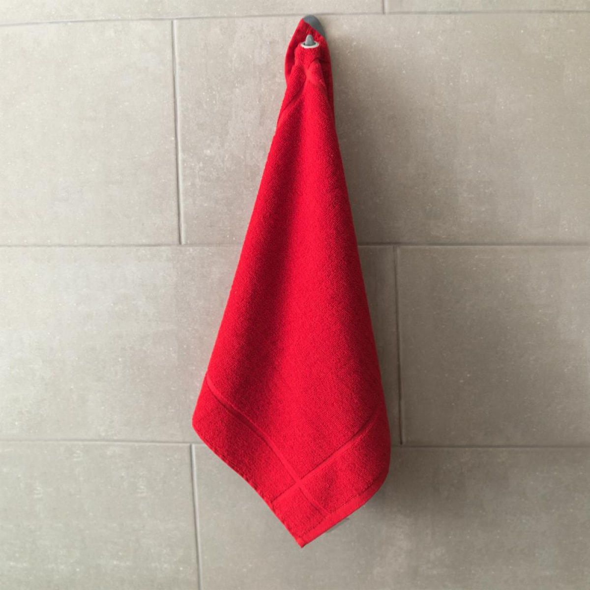 Carré éponge rouge en coton 50x