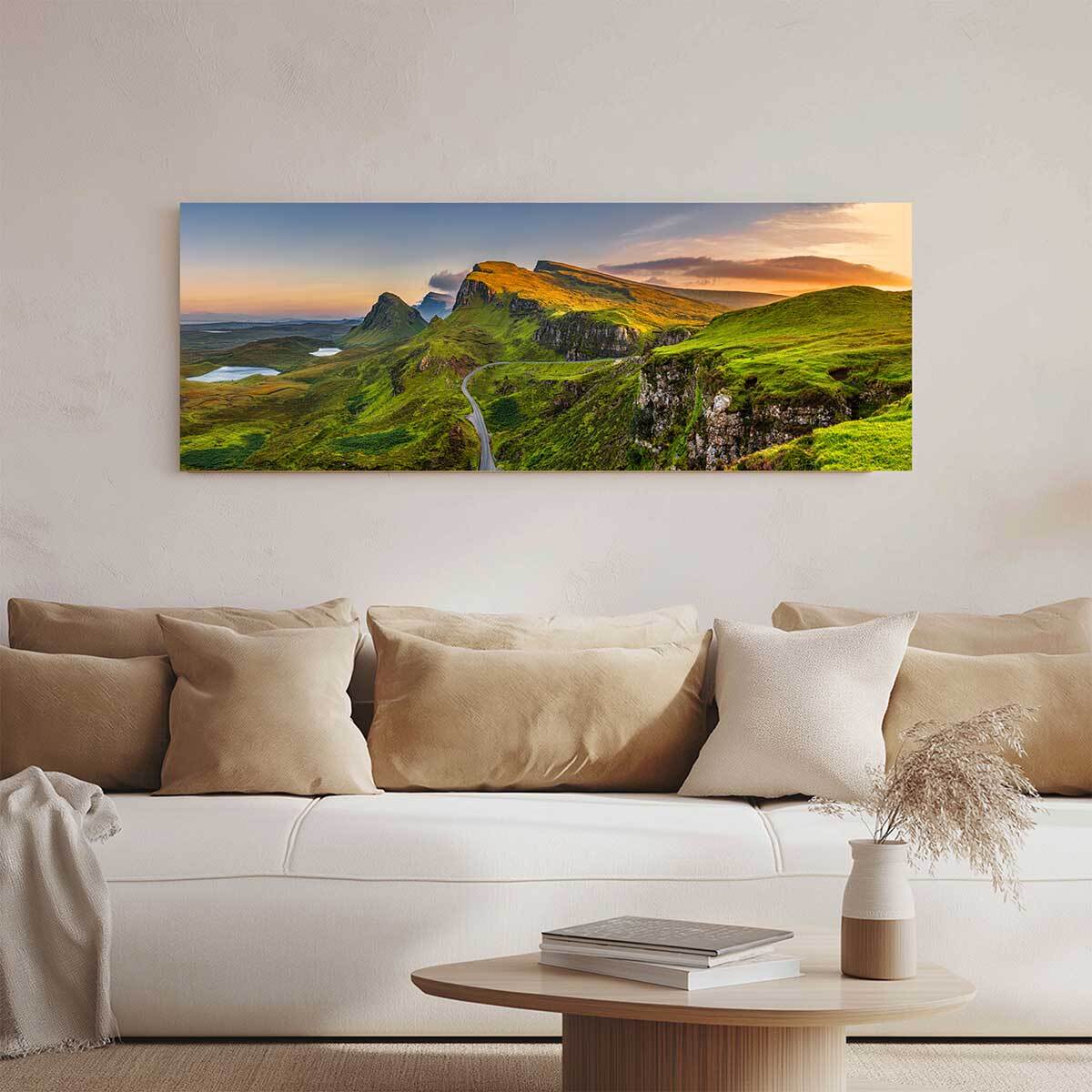 Tableau panoramique route de montagne falaises vertes Toile imprimée