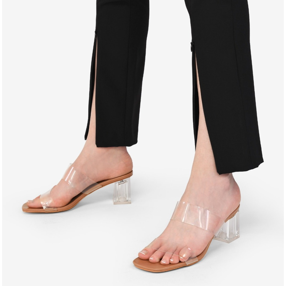 Sandalias de tacón transparentes