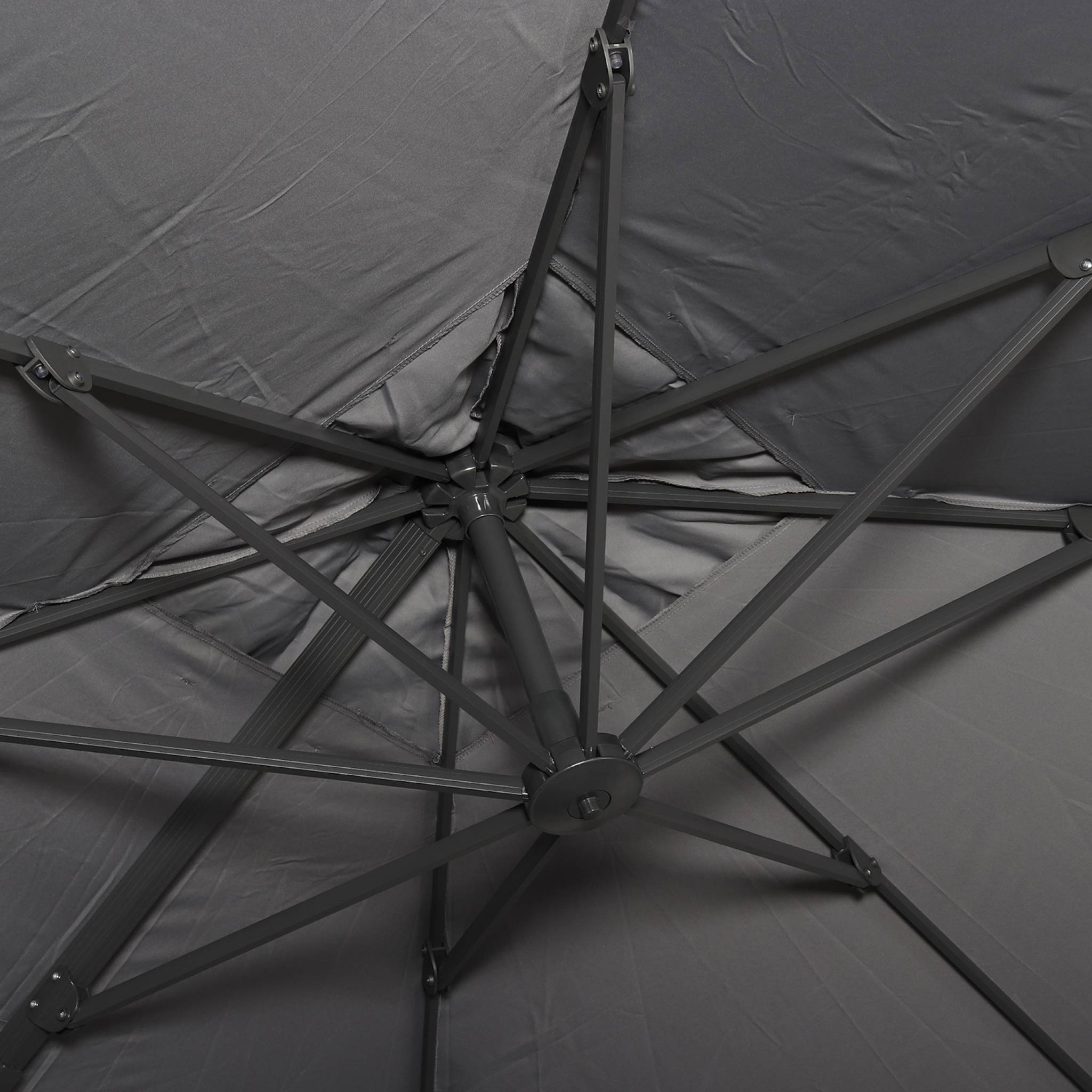 Parasol déporté carré gris 3x3m structure grise + Lot de 4 dalles à lester 50x50cm