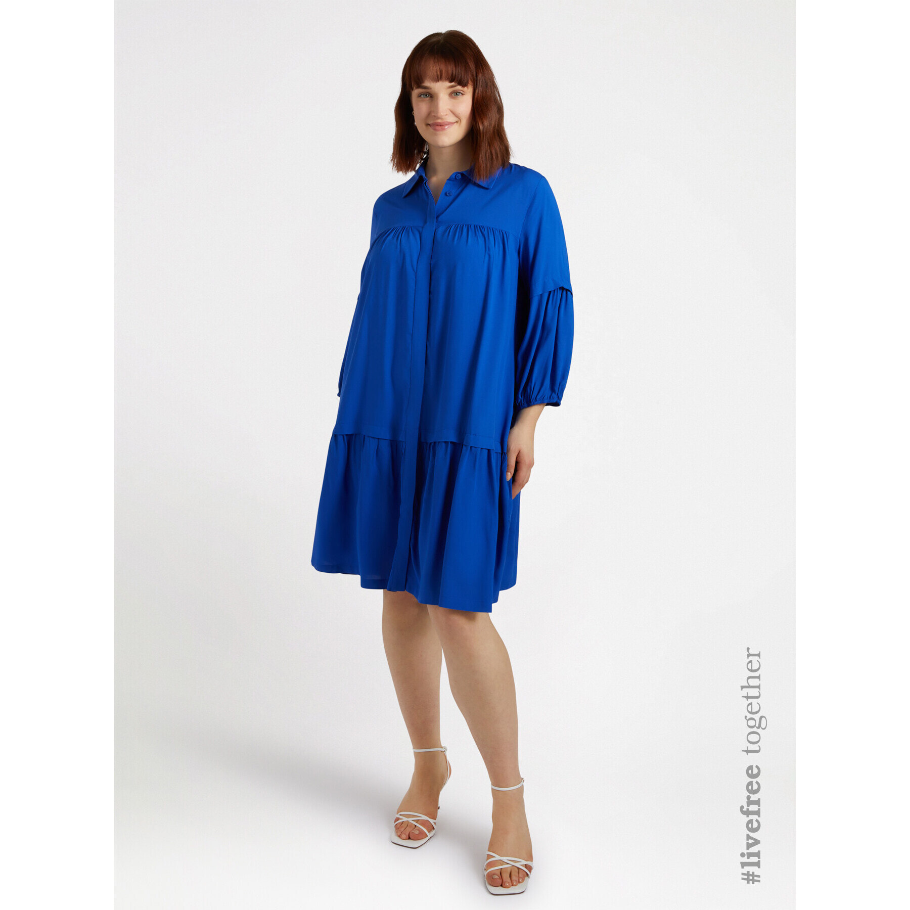 Fiorella Rubino - Vestido de volantes con viscosa LENZING™ ECOVERO™ - Azul aciano
