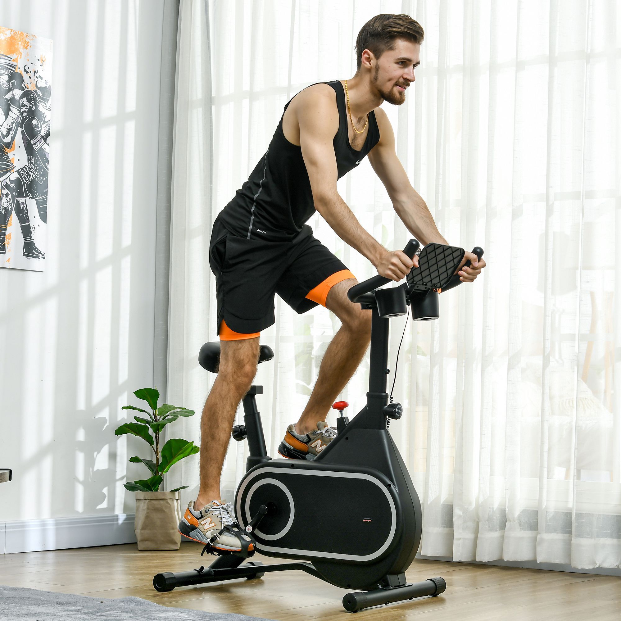 Bicicleta Estática Bici Estática con Volante de Inercia 4 kg Resistencia Magnética Ajustable Pantalla LCD Silencioso Asiento Ajustable y Soporte de Vasos Carga 120 kg para Casa Gimnasio Negro