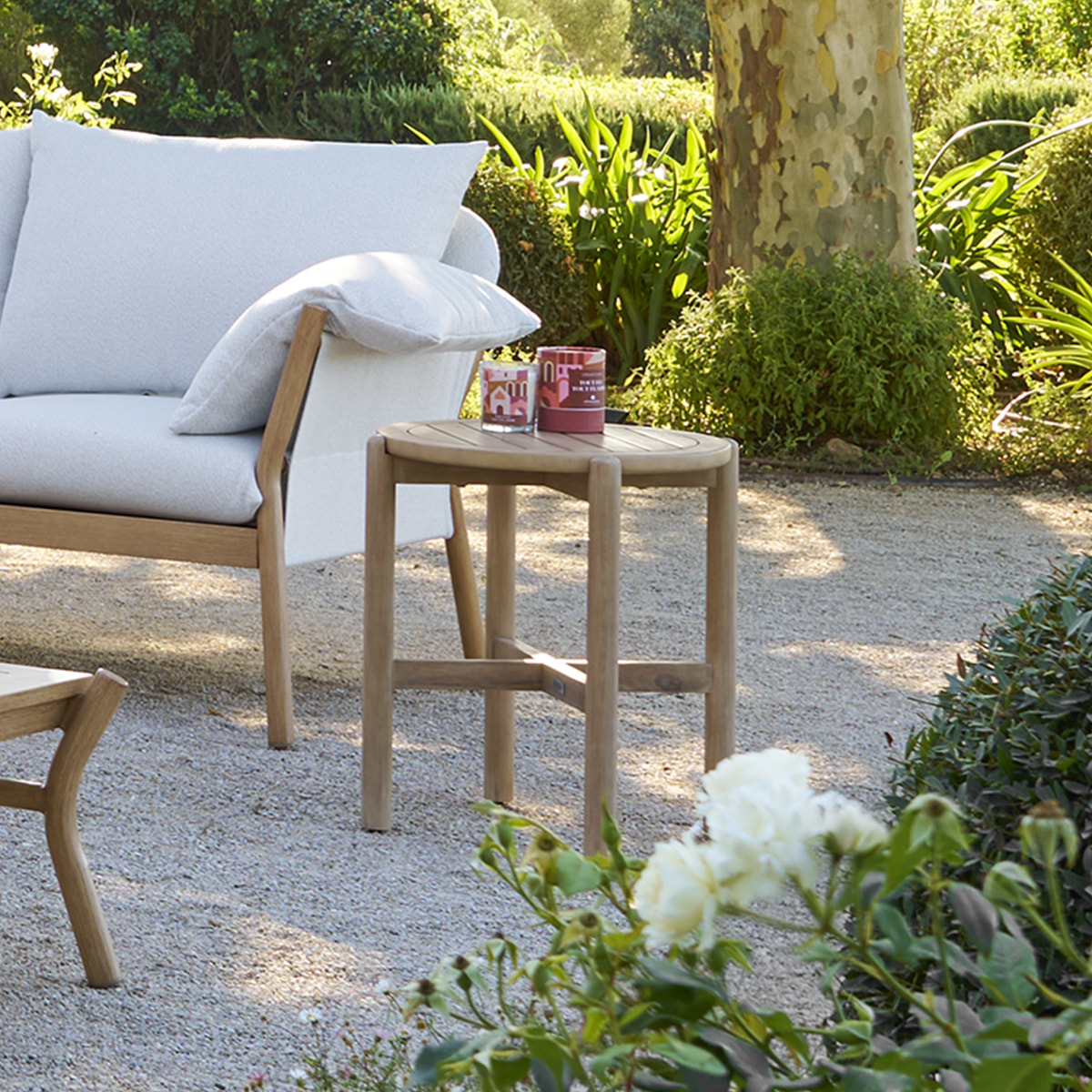 Table d appoint de jardin ronde "Deona" 50cm x 54cm en acacia
