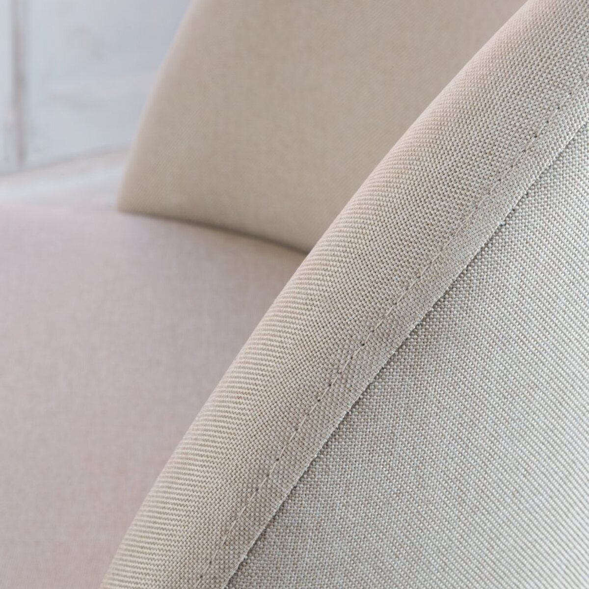 Pack de 4 chaises -tissu et bois. pieds métalliques-couleur beige 48 x 78 x 58 cm