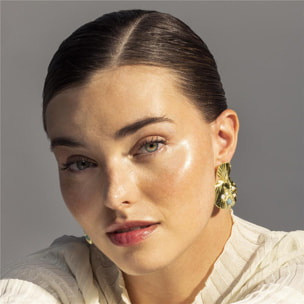 Pendientes Lux by Lux acabadoss en oro amarillo 18k