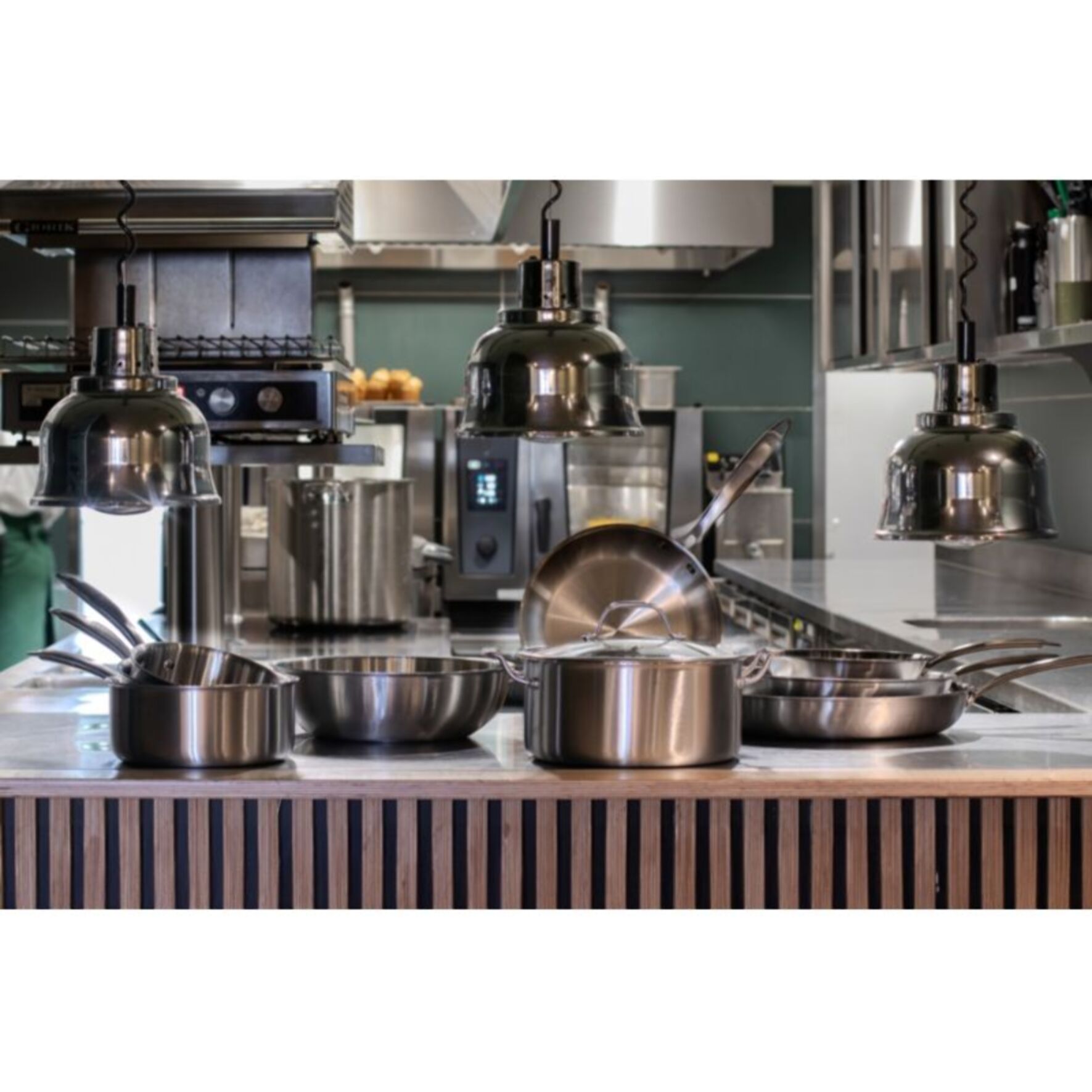 Batterie de cuisine MENASTYL 2 poeles Trinox 24/28cm