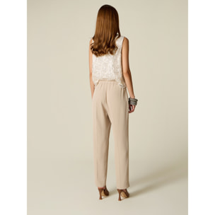 Oltre - Pantalones formales con raya marcada - Beige