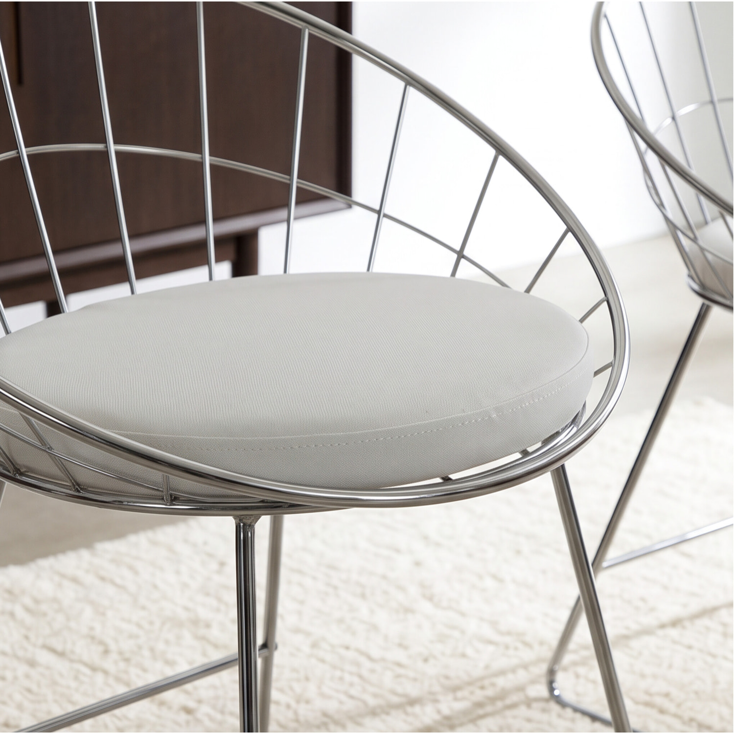 Lot de 2 chaises en métal chromé et coussin blanc ALEX
