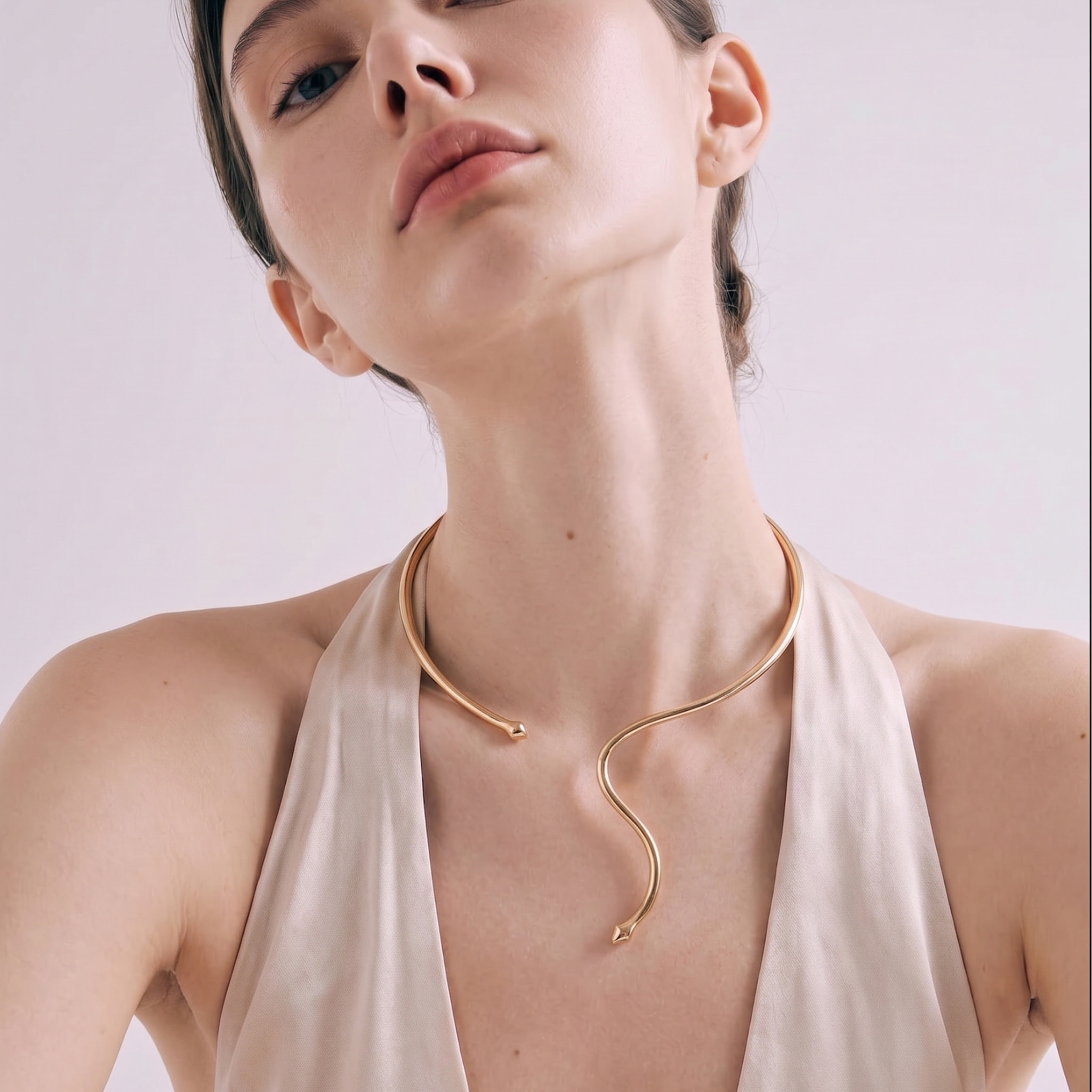 Collar Serphentia acabado oro amarillo 18k