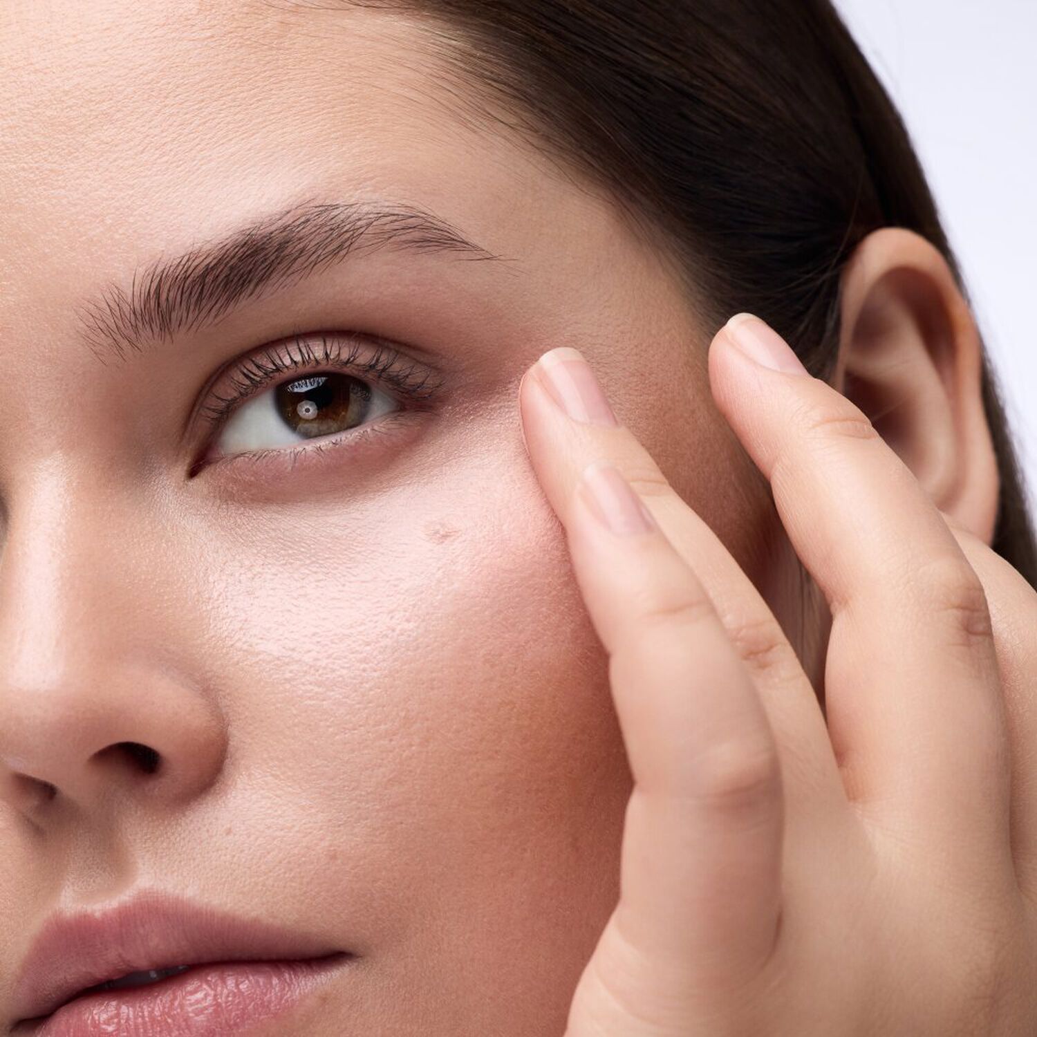Under Eye Brightener - Crème Anti-cernes Éclaircissante Contour des Yeux