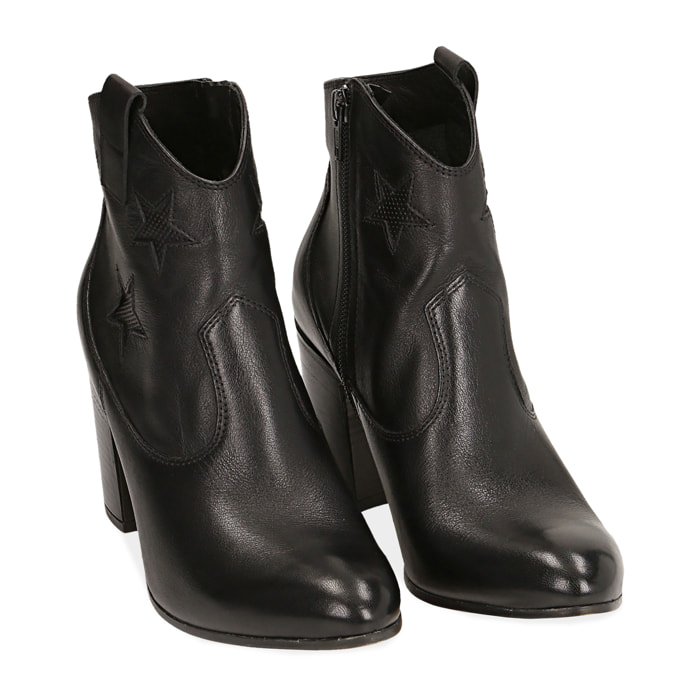 Botines de piel negra con estrellas bordadas, tacón 7,50 cm