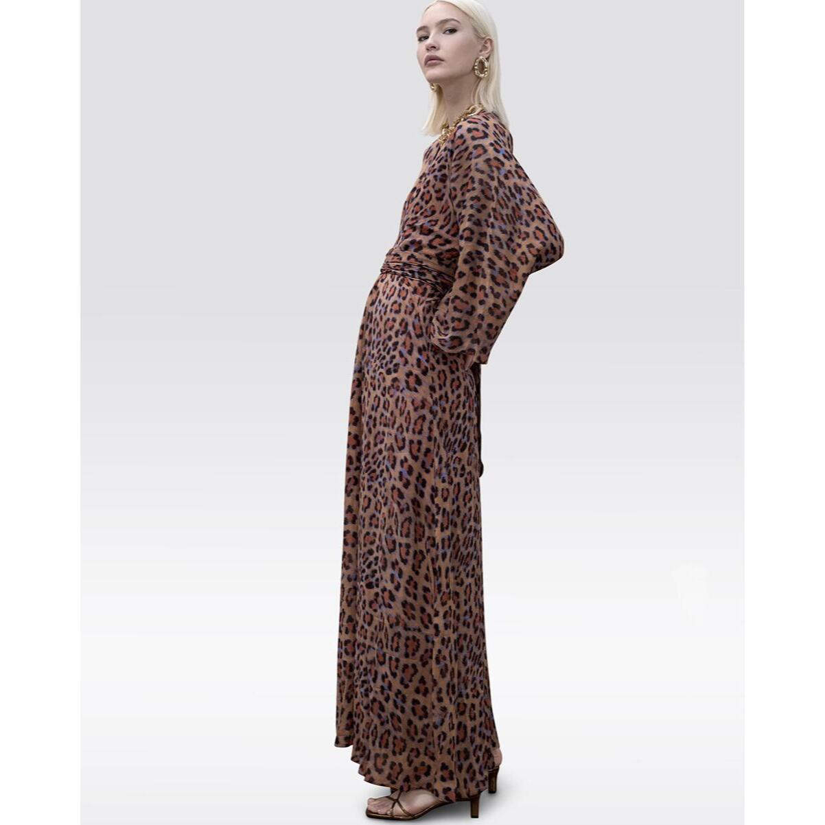 Abito lungo con stampa animalier