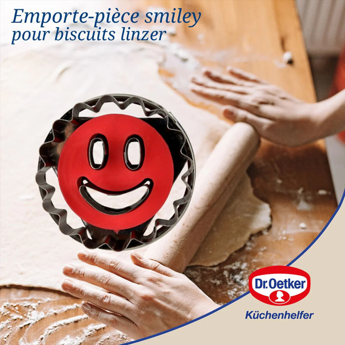 Emporte-pièce biscuit linzer motif smiley Dr Oetker Noël