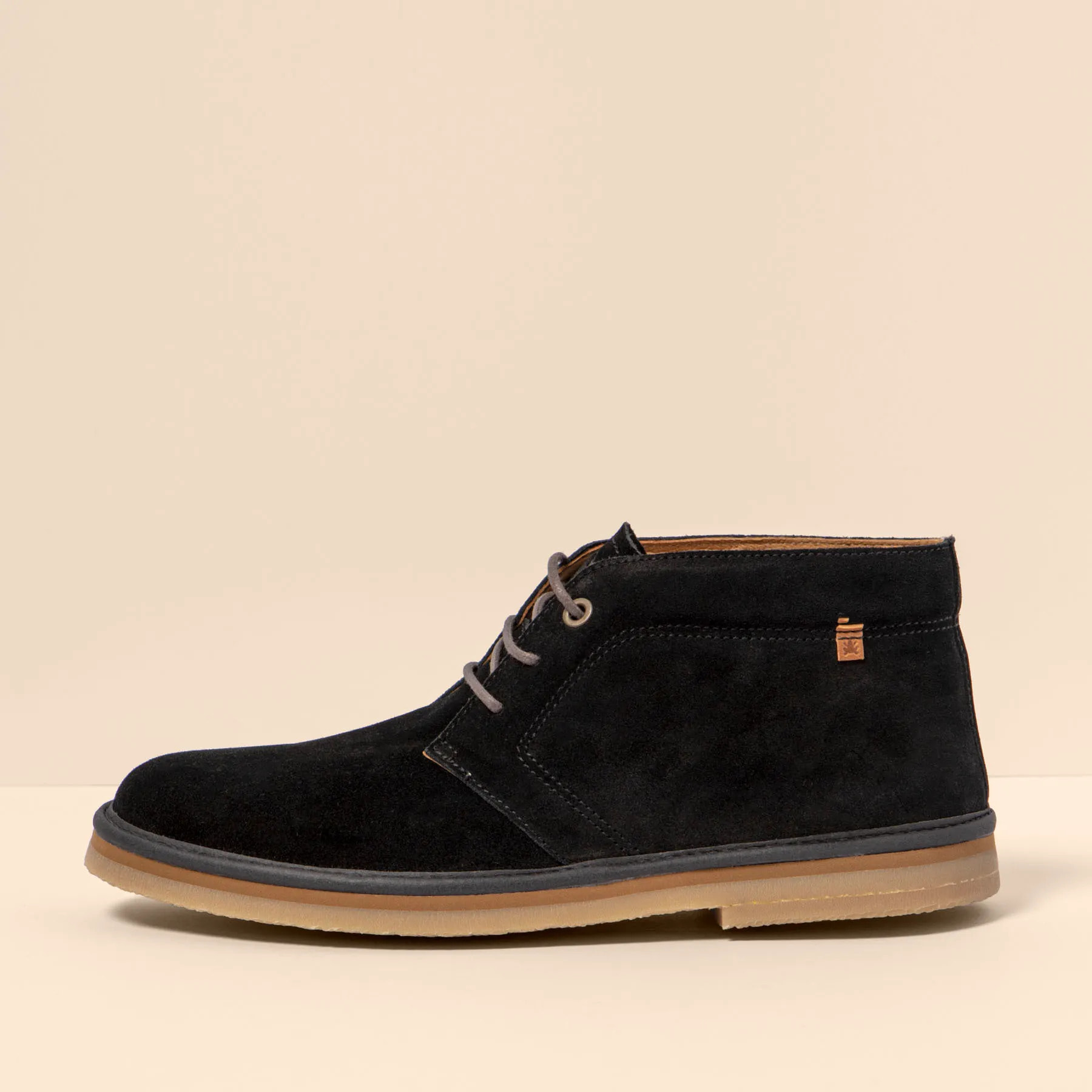 Zapatos N5950 SILK SUEDE BLACK/ LUMBIER color Black