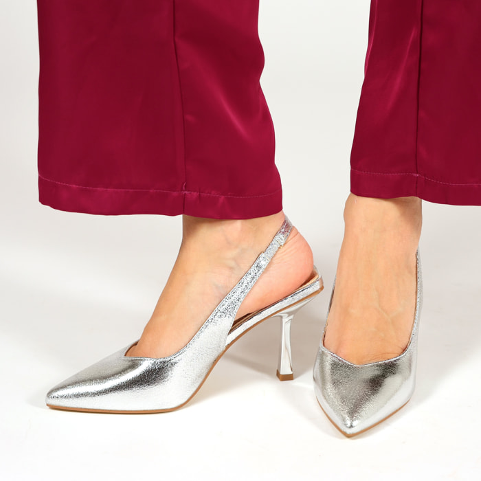 Dècolletè slingback in simil pelle