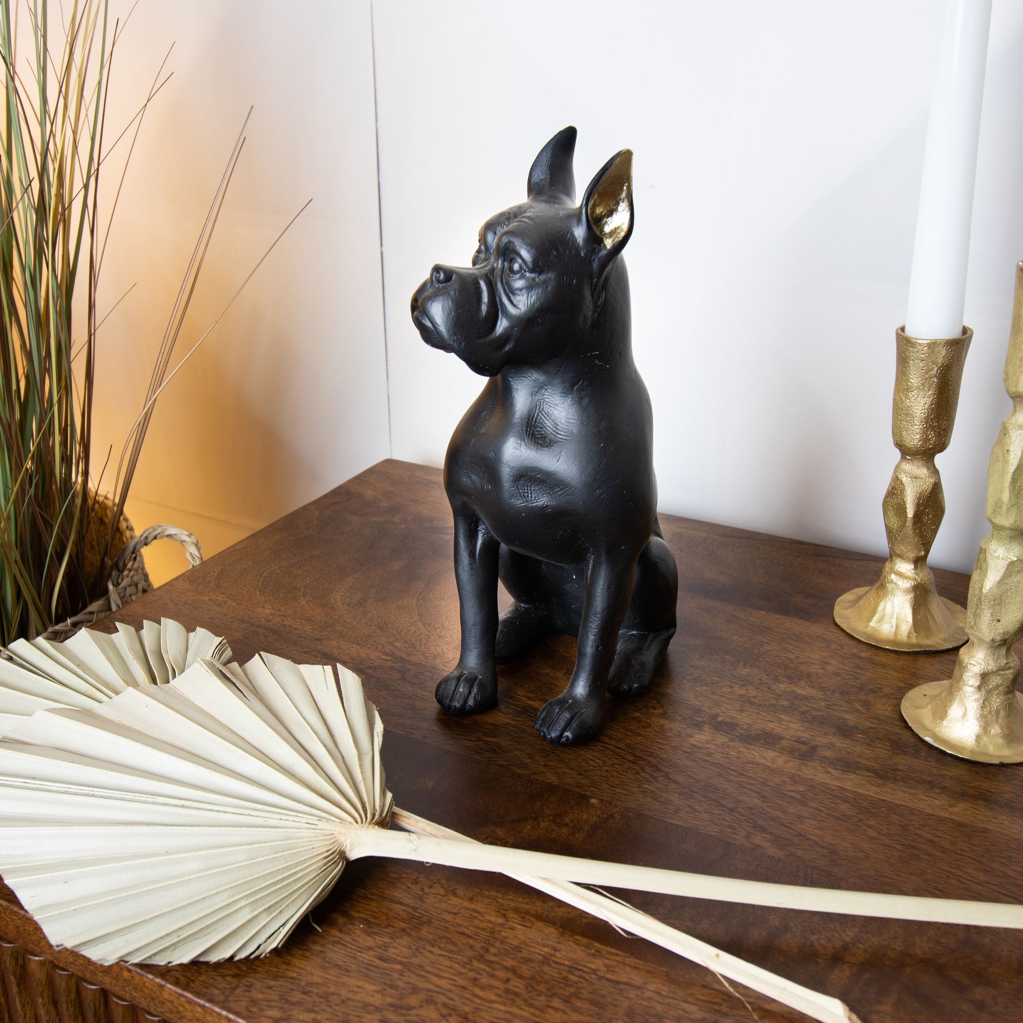 Chien noir en résine  HECTOR