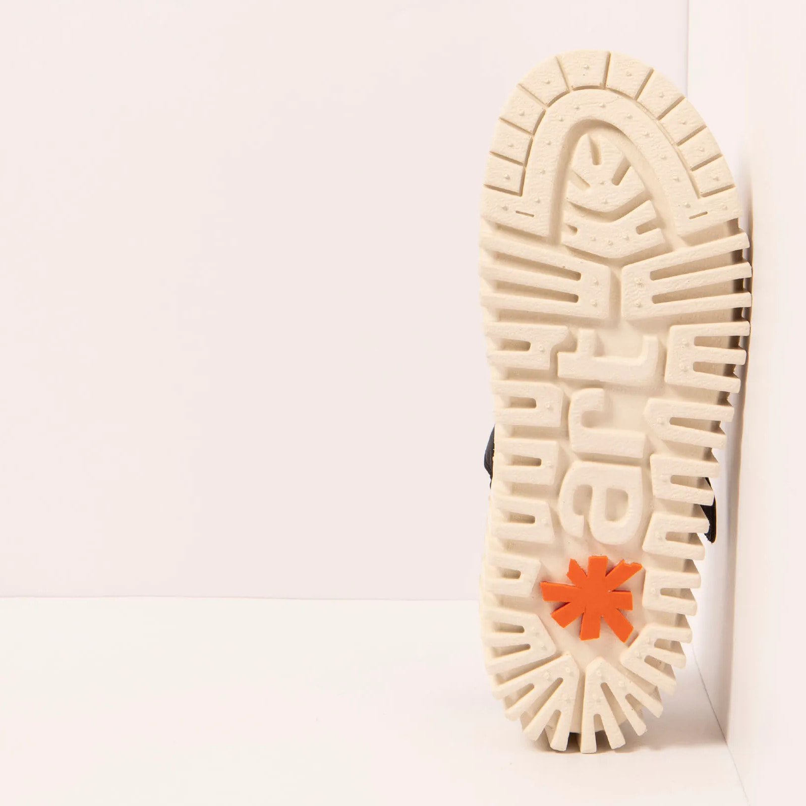 Zapatos 1515 NAPPA CREAM-BLACK/BRIGHTON color Cream-black