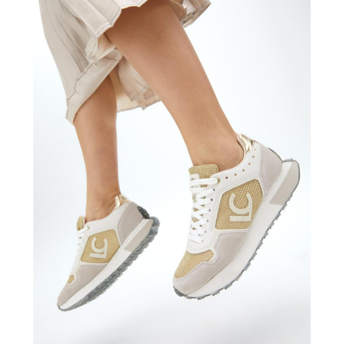 Sneaker con Suola Personalizzata e Stampa Animalier e Dettagli in Pelle