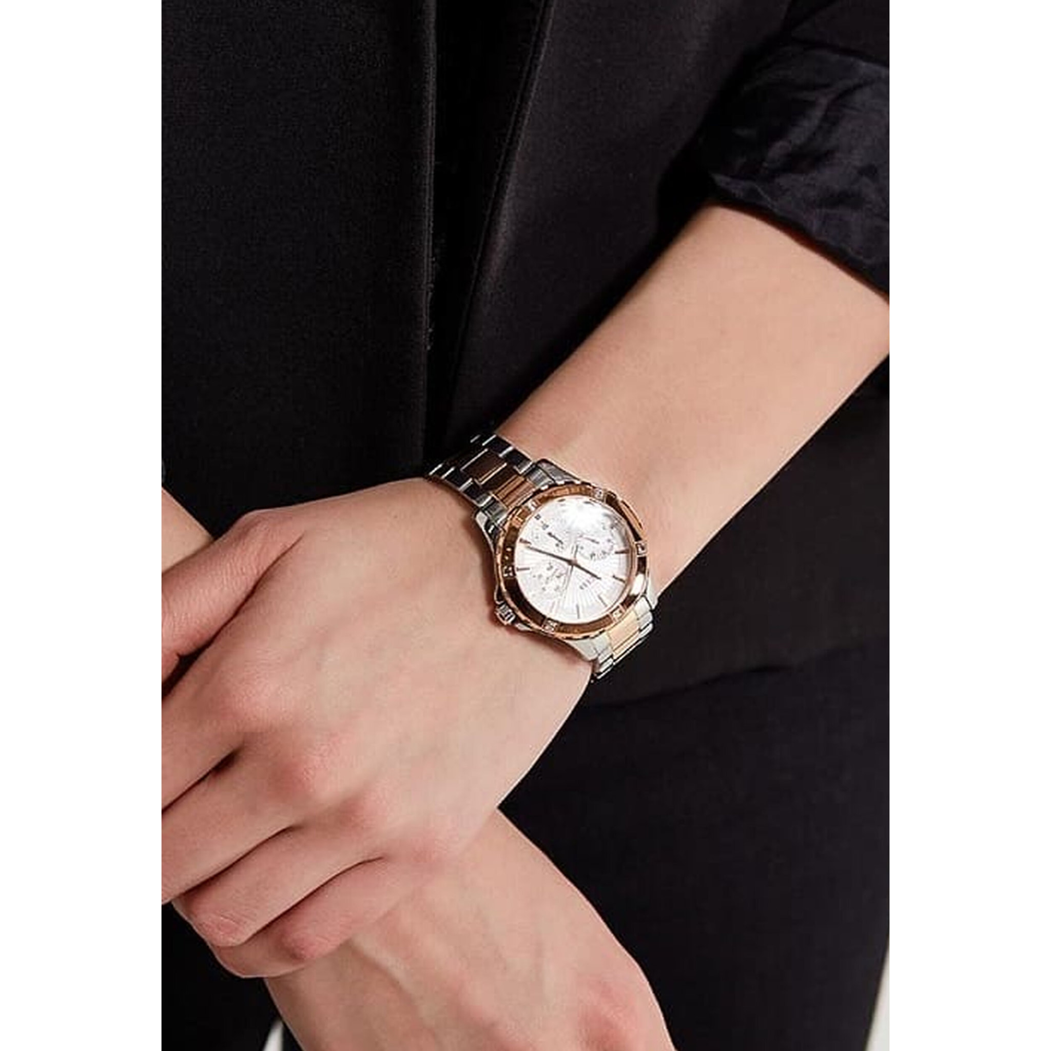 Guess Reloj Analógico De Cuarzo Mist