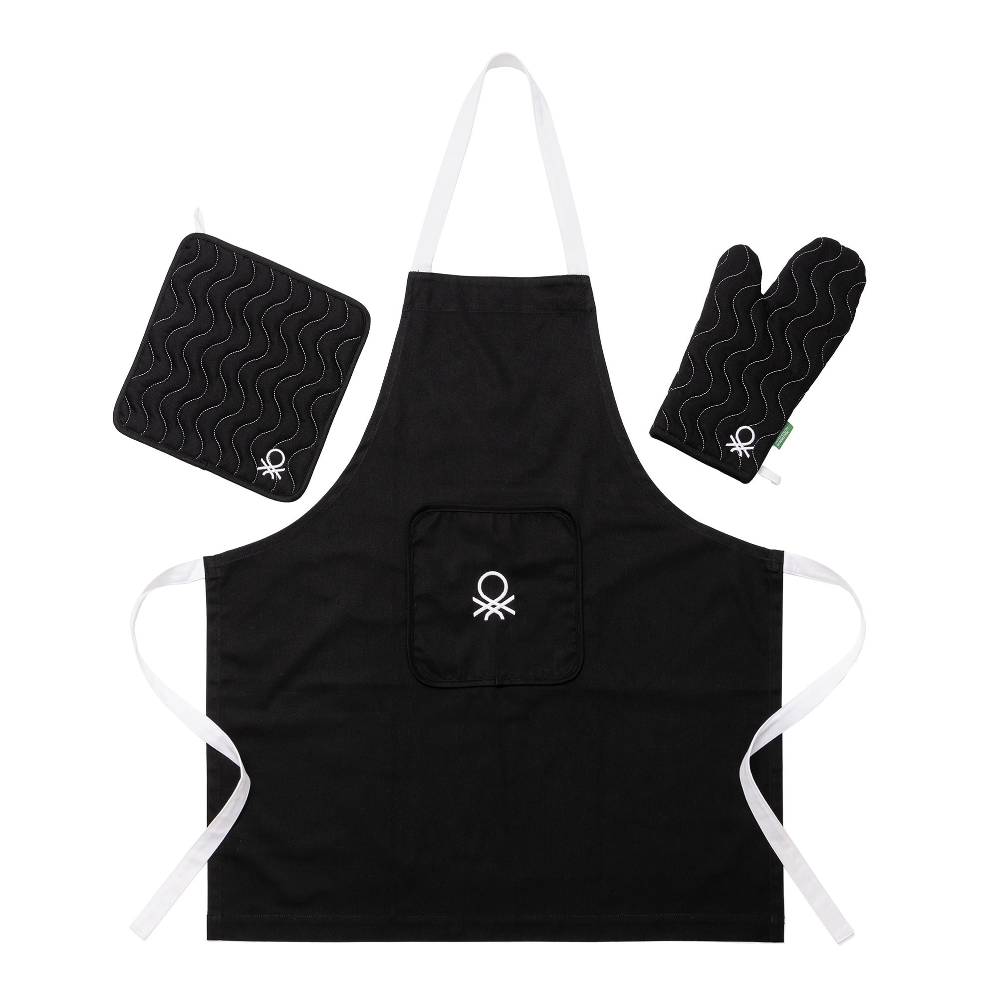 Set 3pcs benetton ( delantal+manopla+agarrador)  benetton negro
