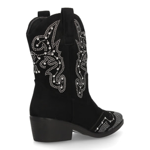 Botín cowboy mujer caña media con tachuelas decorativas y tacón bajo