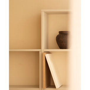 Estanteria de madera lacada en tono beige con 2 estantes Alto: 110 Largo: 40 Ancho: 20