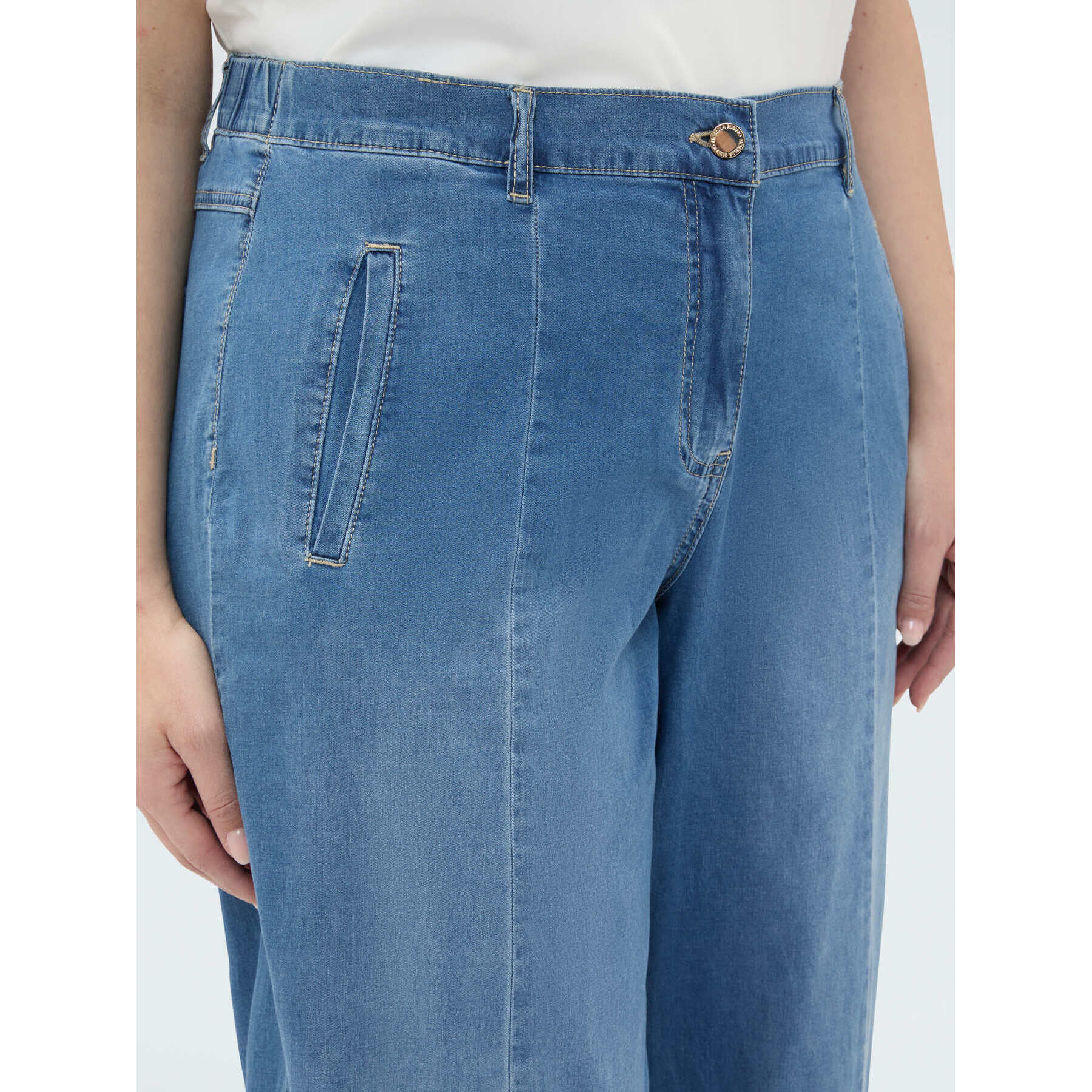 Fiorella Rubino - Jeans baggy en denim efecto lavado - Azul