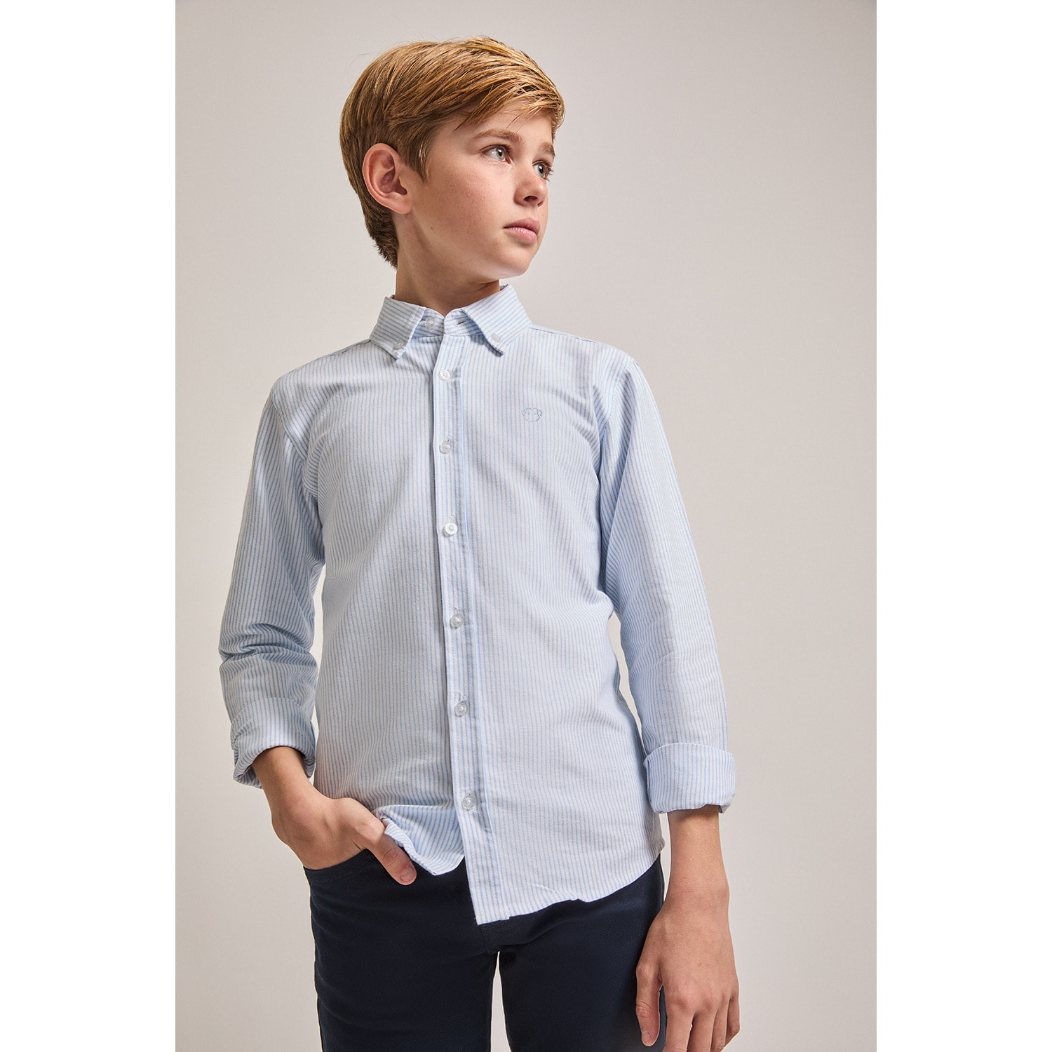 Camisa de Niño a Rayas Celeste: Manga Larga con Botones y Cuello Clásico, 100% Algodón | Color: Celeste | Street Monkey