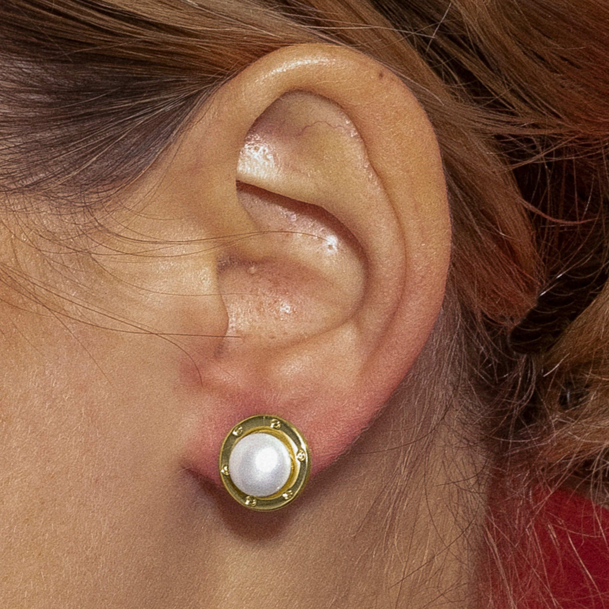 Pendientes con Perla Blanca acabado oro 18k