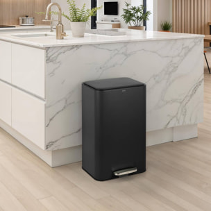 Poubelle rectangulaire à pédale Delta 50L noir