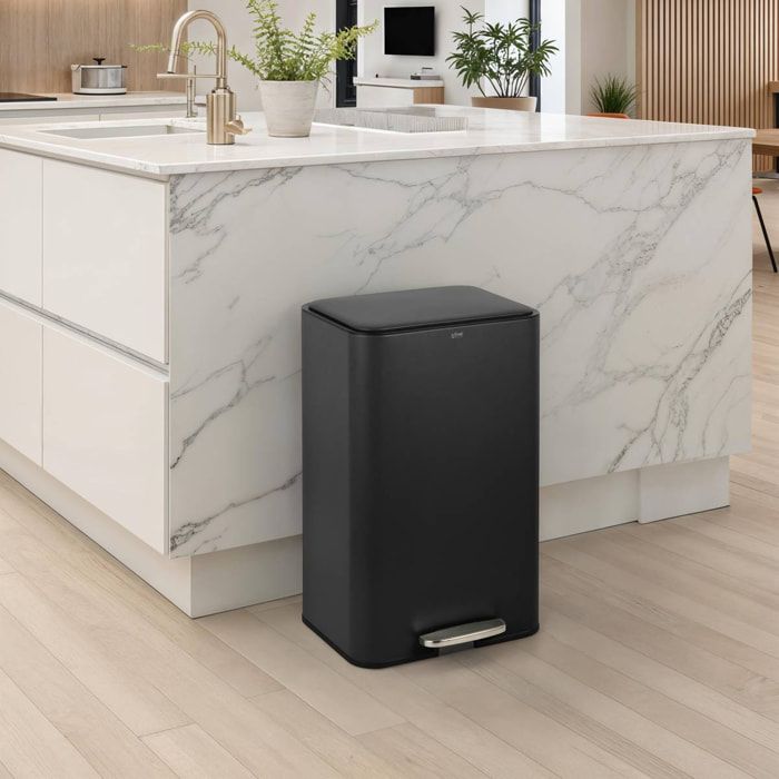 Poubelle rectangulaire à pédale Delta 50L noir