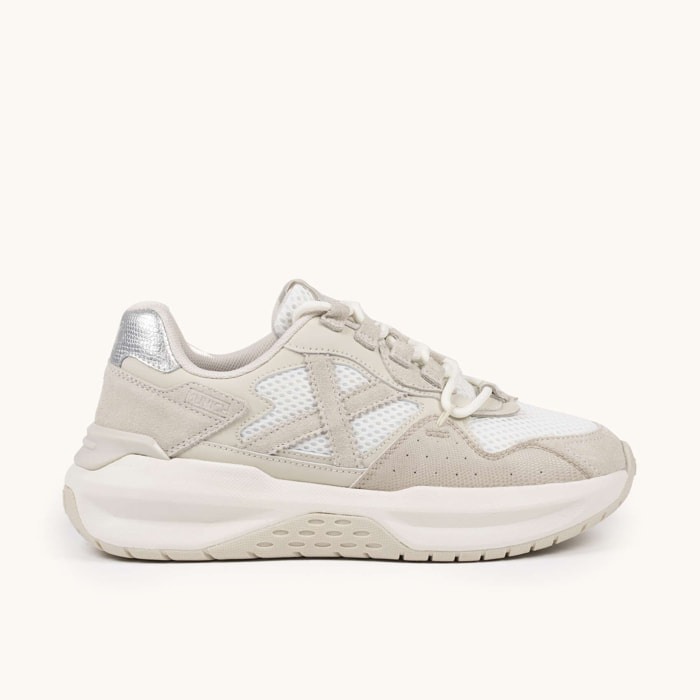 Zapatilla de Diseño Futurista en Gris y Rosa con Silueta Dinámica MUNICH NEXA WMN 24