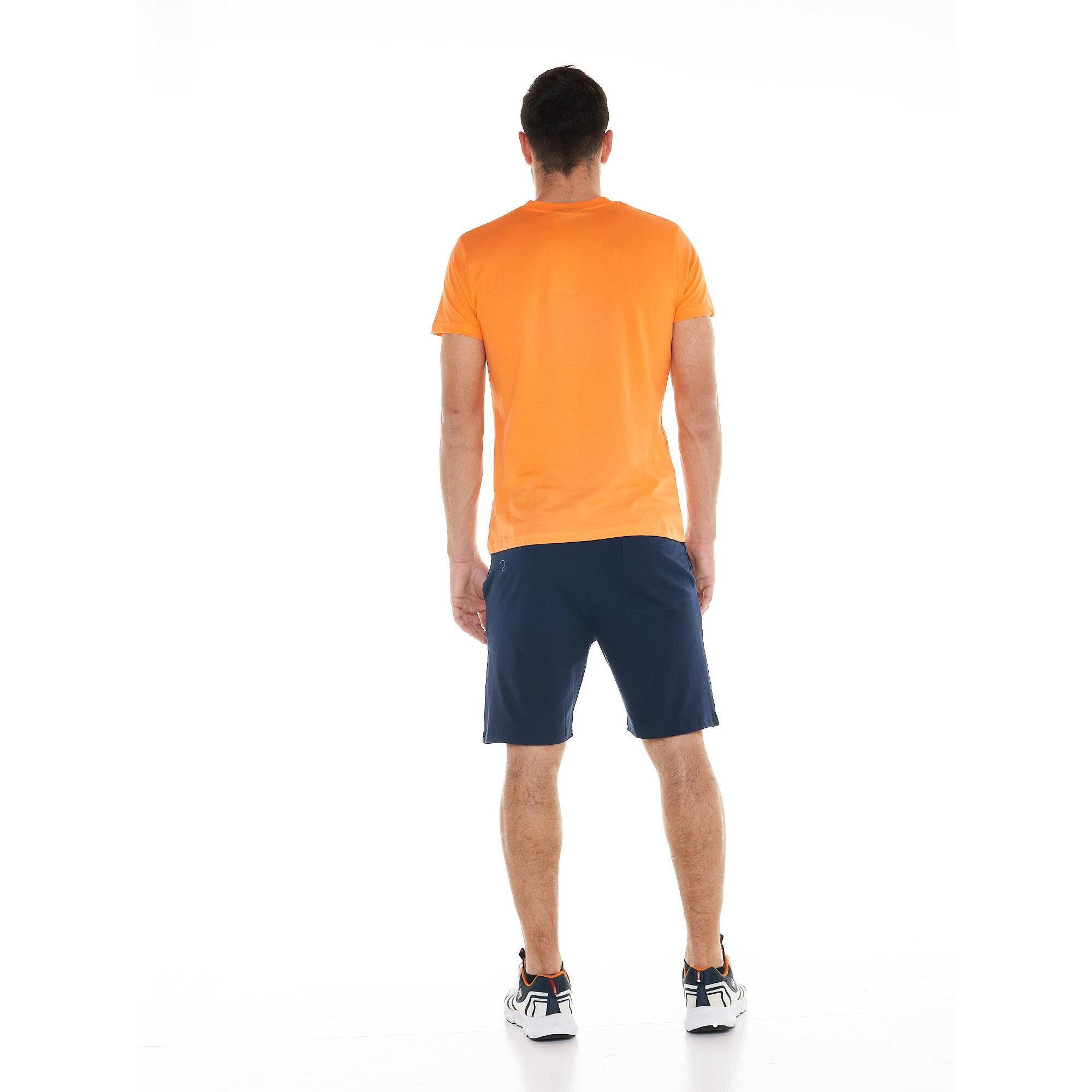 Completo set da uomo composto da t-shirt e pantaloncini Leone Basic